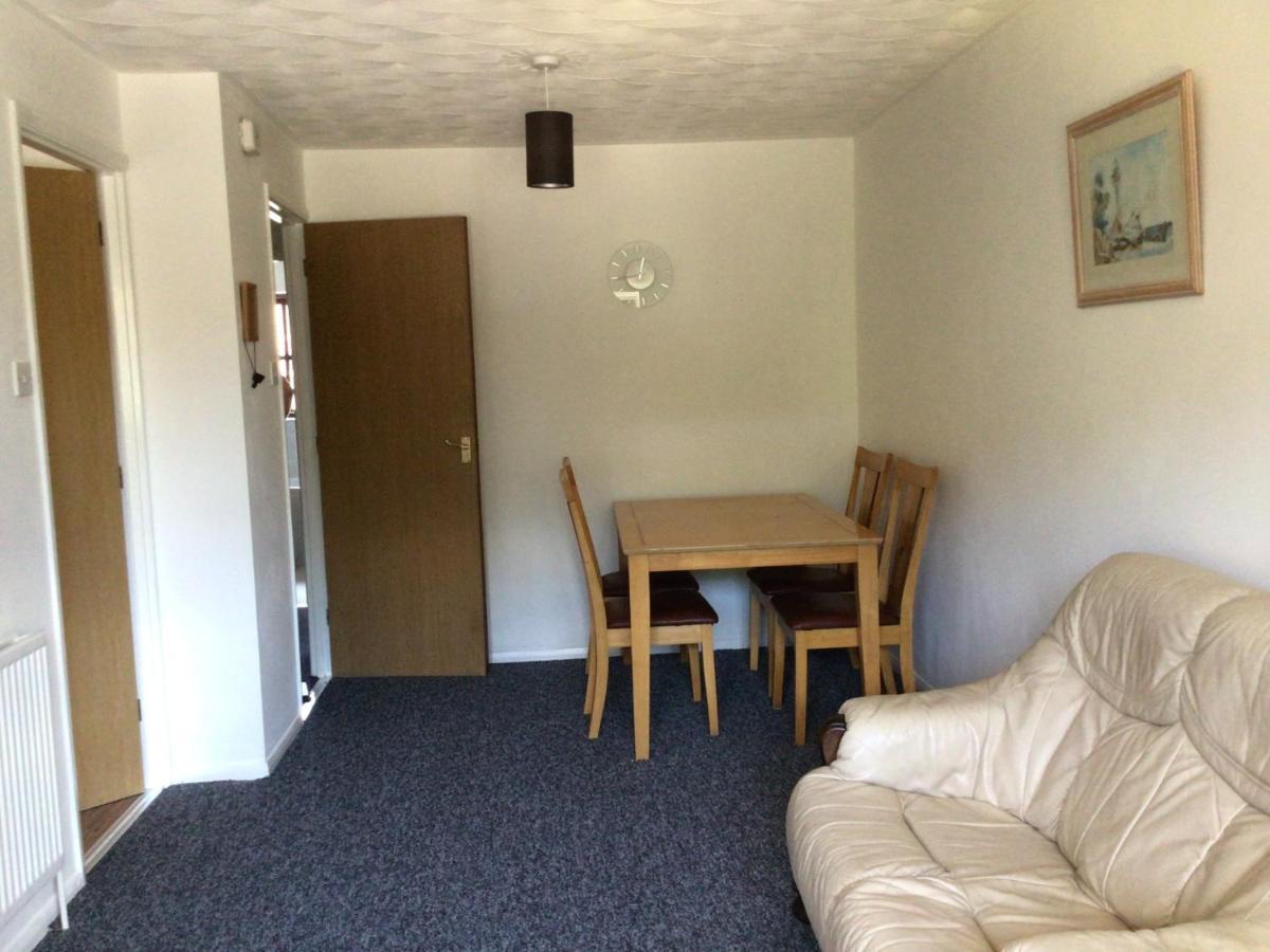 Cool And Cosy Apartment Brandon  Exterior photo